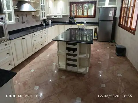 Casa 3 ambientes con 2 baños