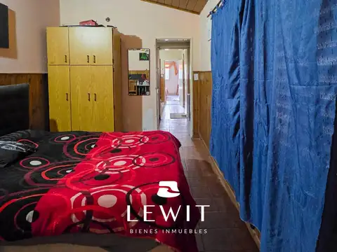 Casa 5 ambientes con 2 baños