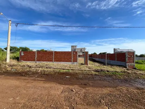 Terreno en Venta 33  mts Fondo