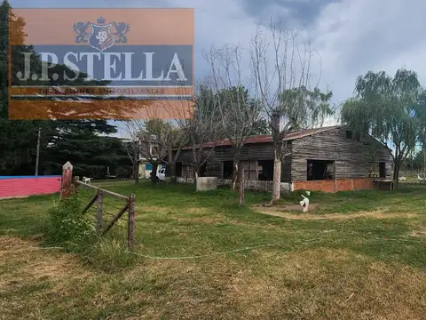Quinta 1.200 m² Edif. - Salón - Edificio con Aulas y Vivienda - Virrey Del Pino