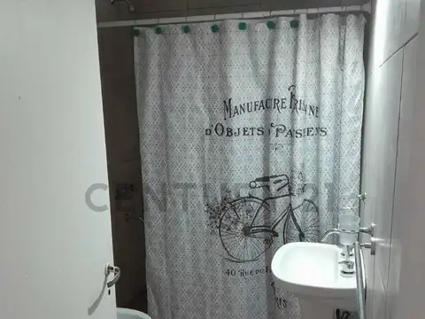 Venta Departamento PH. Calle 6 entre calles 63 y 64.