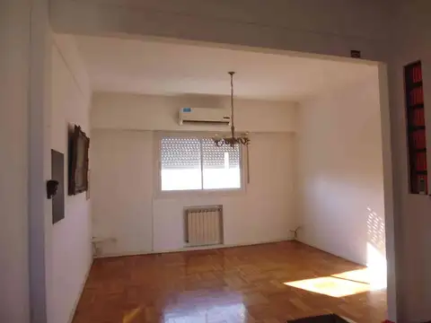 VENTA DEPARTAMENTO 4 AMB CABALLITO opc. COCHERA