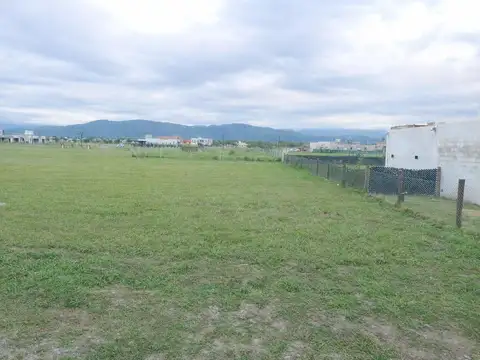 Terreno en Venta en Comlejo Arenales, USD 30.000