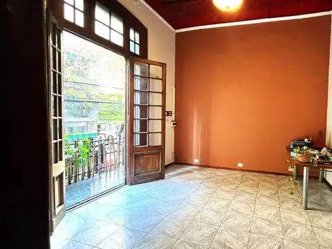 VENTA PH 6 AMBIENTES EN BALVANERA CON TERRAZA