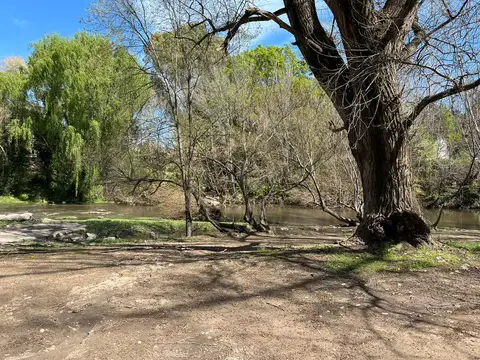 Lote para  emprendieminto  turistico con costa  de  arroyo  sierra de la ventana