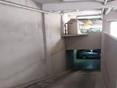 Cochera Cubierta en Venta Parque Centenario 24 m