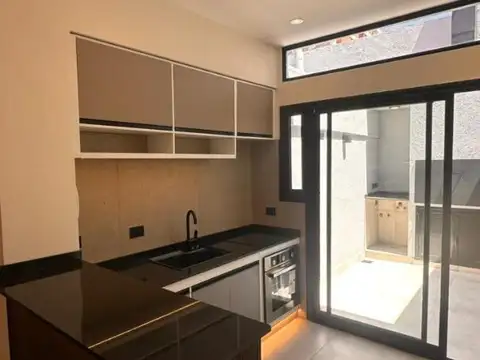 Olivos Lib al rio VENTA Moderno PH 3 amb patio parrilla