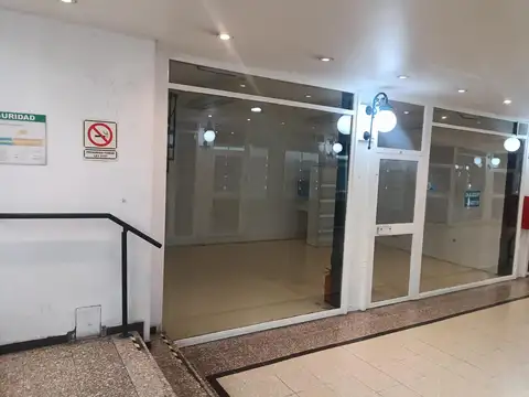 Local en Alquiler en Centro, $ 650.000