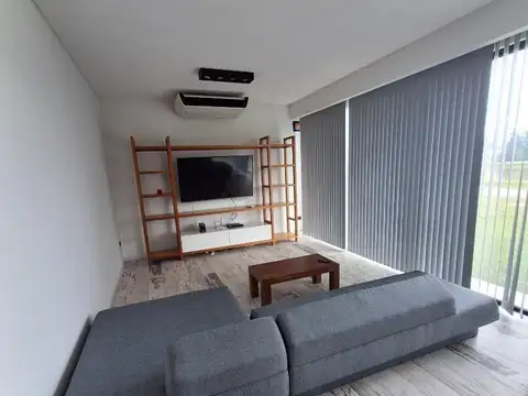Casa en Alquiler de 3 dormitorios