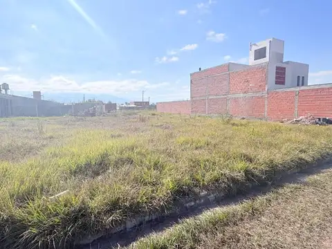 Terreno en Venta en Atocha, USD 19.000