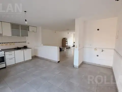 Depto Tipo Casa en Alquiler en Los Cachorros, $ 900.000