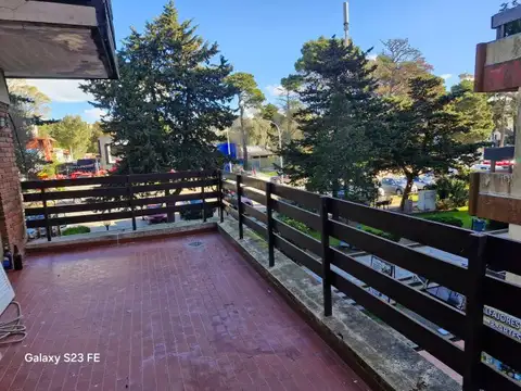2 amb con amplio balcón terraza