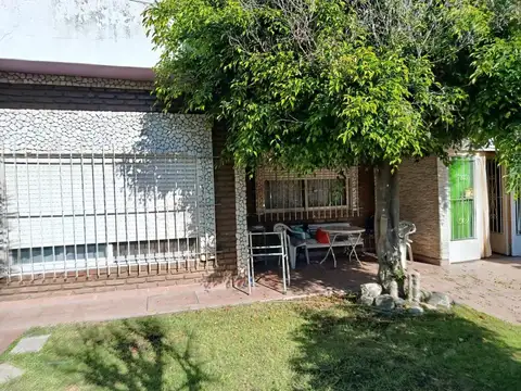 CASA 4 AMBIENTES EN VENTA EL JAGUEL MONTE GRANDE