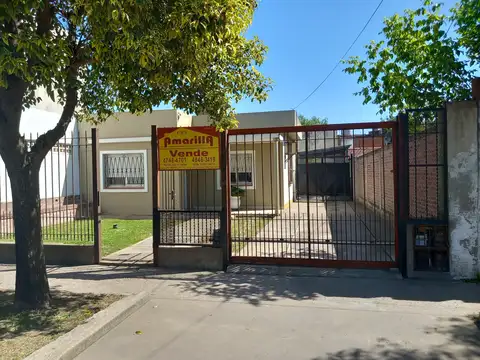 Casa en venta en Adolfo Sourdeaux APTO CREDITO