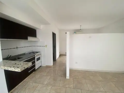 Departamento en Alquiler en Villa Luzuriaga, $ 500.000