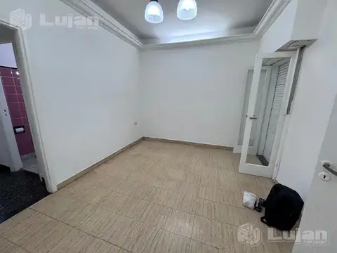 Depto Tipo Casa en Alquiler 40 años