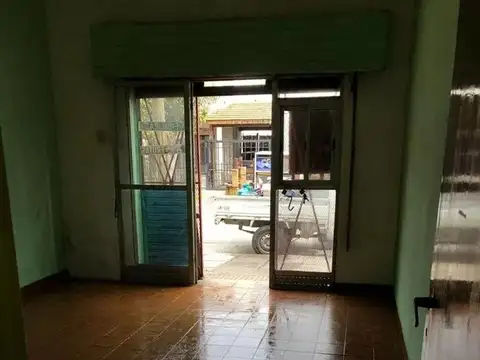 Local en Alquiler en Hurlingham, $ 200.000