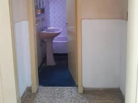 Casa en venta - 2 Dormitorios 2 Baños - 225Mts2 - Sarandí