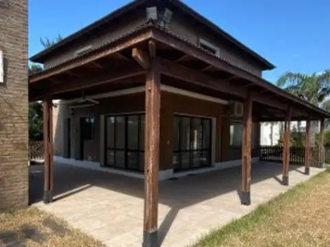 Casa en Alquiler de 3 dormitorios