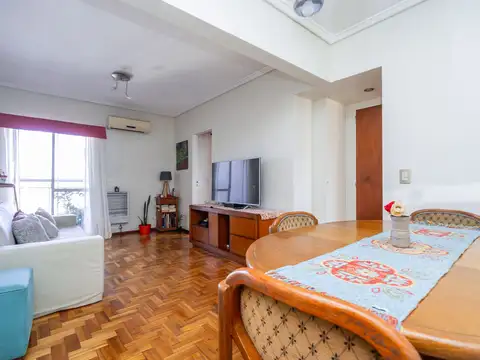 DPTO ALMAGRO 3 AMB BALCÓN PISO ALTO VISTA ABIERTA