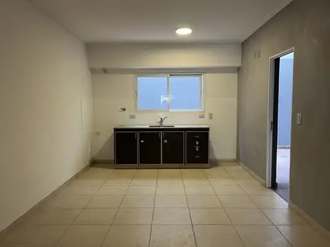 Domingo Millan 700, Piso PB