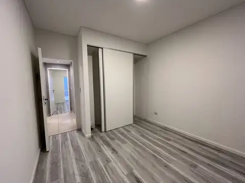 Domingo Millan 700, Piso PB