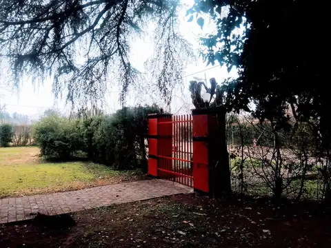 Casa 9 ambientes con 4 baños