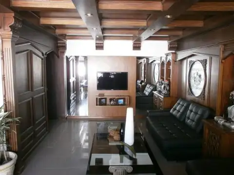 Lambare 11 , Piso 15