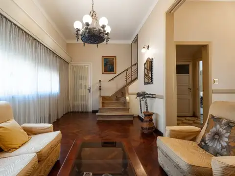 Casa 6 amb Venta Floresta cochera lote propio