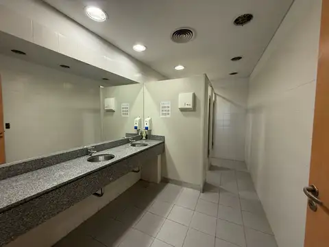 Local en Alquiler en Recoleta, 490 m2, Sin Expensas, apto varios rubros.