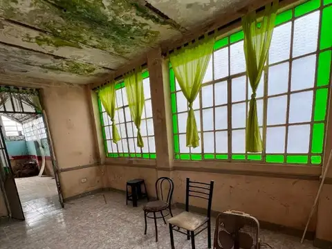 Depto Tipo Casa 4 ambientes con 2 baños