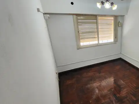 Depto Tipo Casa en Venta 40 años