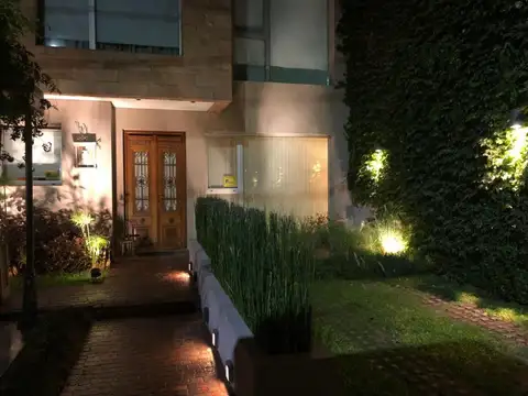 Casa en Venta en Villa Sarmiento, USD 530.000