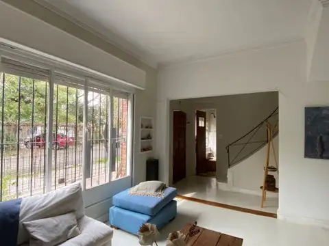 CASA 5 AMB ALQUILER BAJO ACASSUSO SAN ISIDRO JARDIN