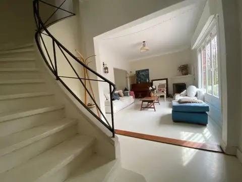 CASA 5 AMB ALQUILER BAJO ACASSUSO SAN ISIDRO JARDIN