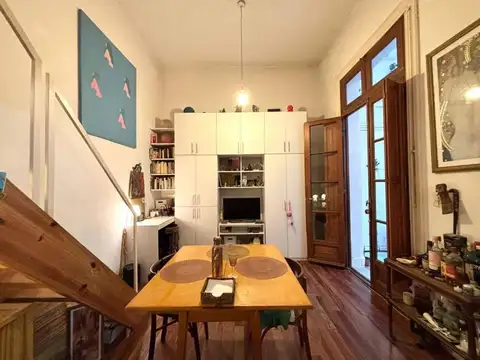 Depto Tipo Casa en Venta 50 años