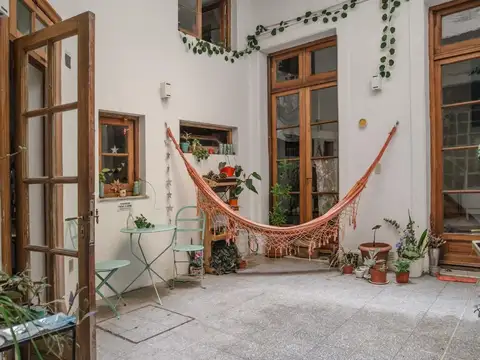 Venta PH Local Balvanera