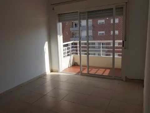 Departamento en Alquiler en Flores, $ 750.000