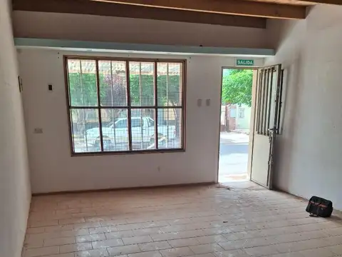Local en Venta 25 años