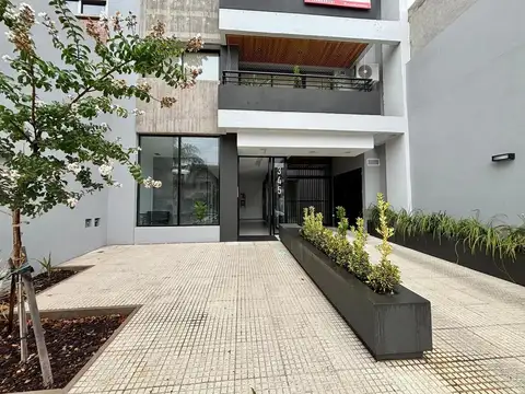 Departamento de tres ambientes piso entero