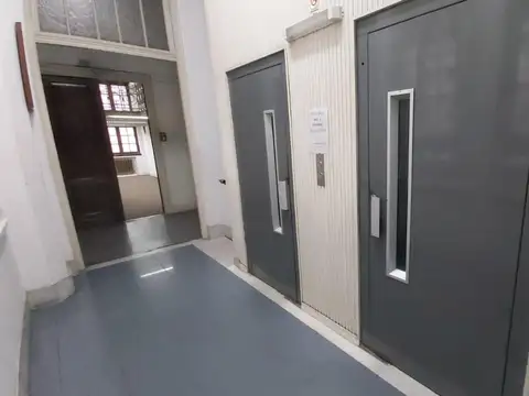 Oficina 2 ambientes con 1 baño