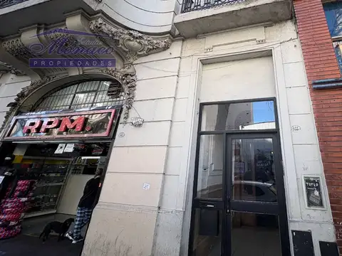 3 amb a reciclar + pequeño altillo. Excelente zona!