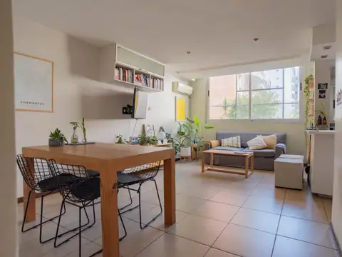 Mariscal Antonio José de Sucre 2600 , Piso 1