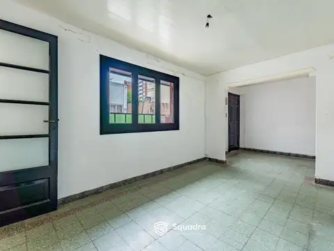 VENTA - Casa en PH de 2 dormitorios en planta alta y terraza exclusiva - Lourdes, Rosario.