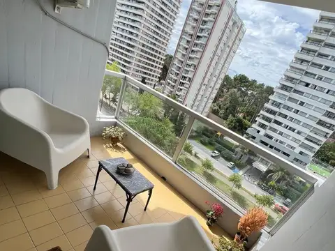 DEPARTAMENTO ALQUILER ANUAL CON BALCON,  