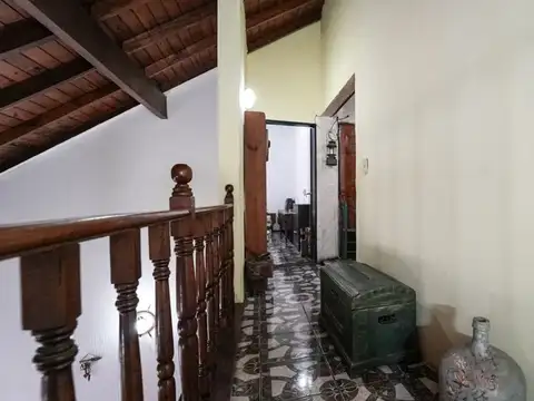 Casa 5 ambientes con 1 baño