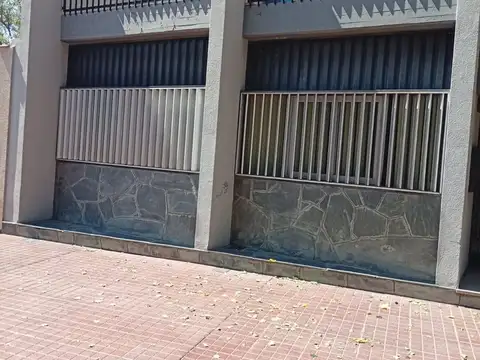 Venta Galpón,  locales y departamentos.-