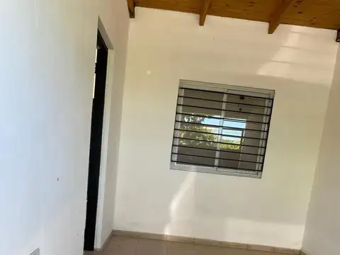 477  esq 30 city bell  La Plata