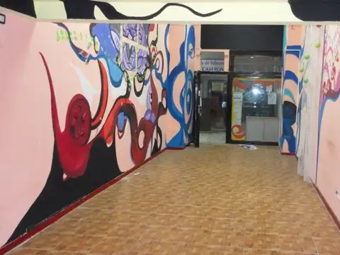 Local - Venta - Argentina, Caseros  - Justo Jose de Urquiza  4700