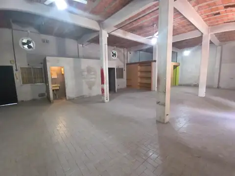 Alquiler Galpon 150 m2 en Paso del Rey